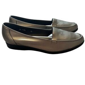 NEW Pewter Gray Easy Spirit Flats Size 9.5
